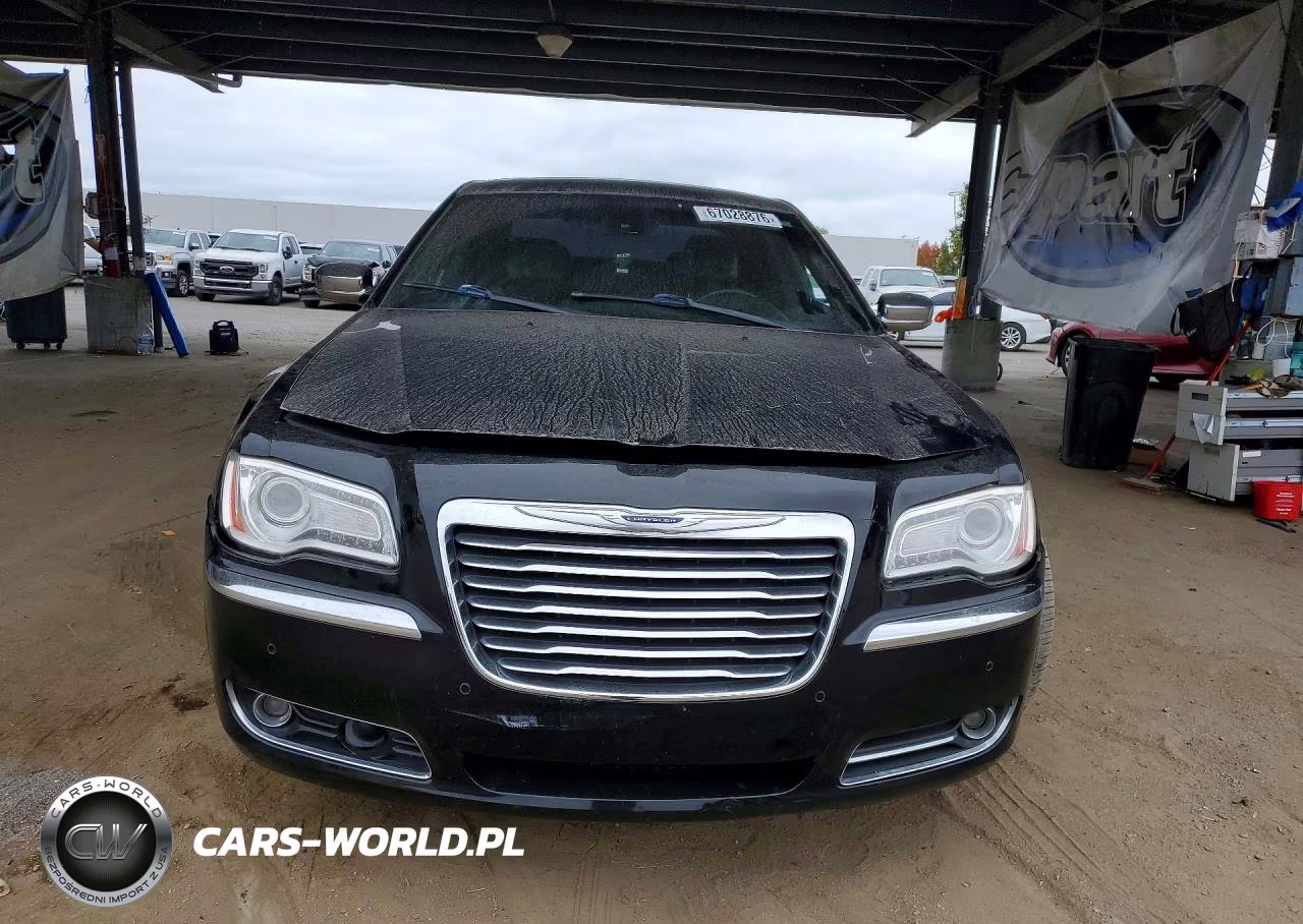 2013 Chrysler 300C VIN:2C3CCAET5DH600452 - 5