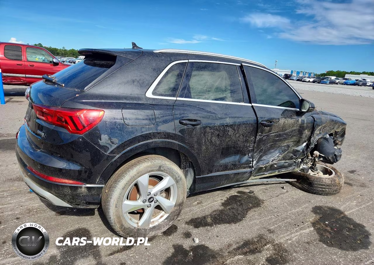 2021 Audi Q3 Premium 40 VIN:WA1AUCF39M1095101 - 3