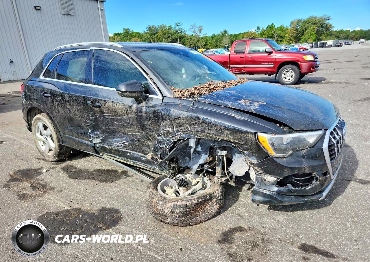 2021 Audi Q3 Premium 40 VIN:WA1AUCF39M1095101 - 4