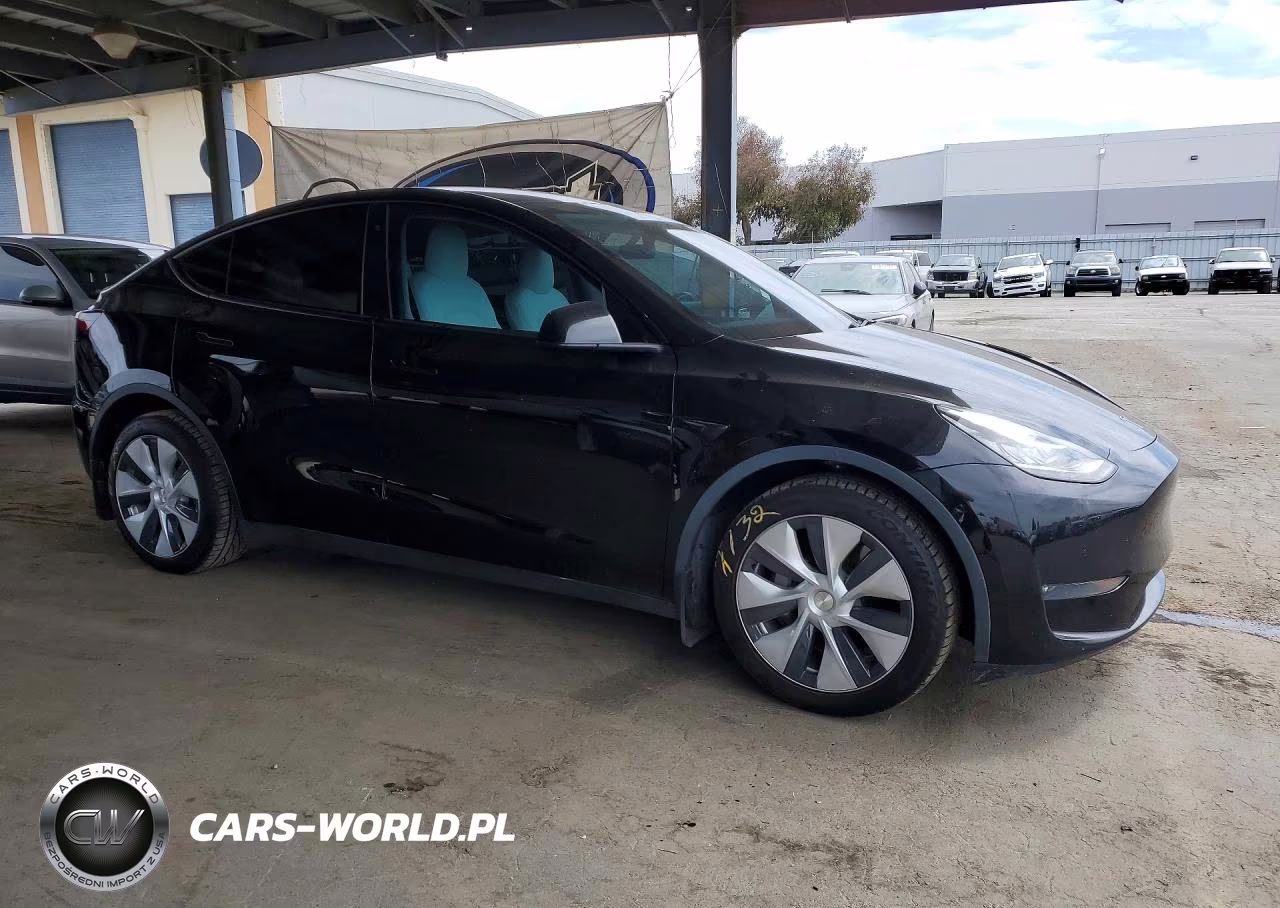 2021 Tesla Model Y VIN:5YJYGDEE7MF062903 - 4