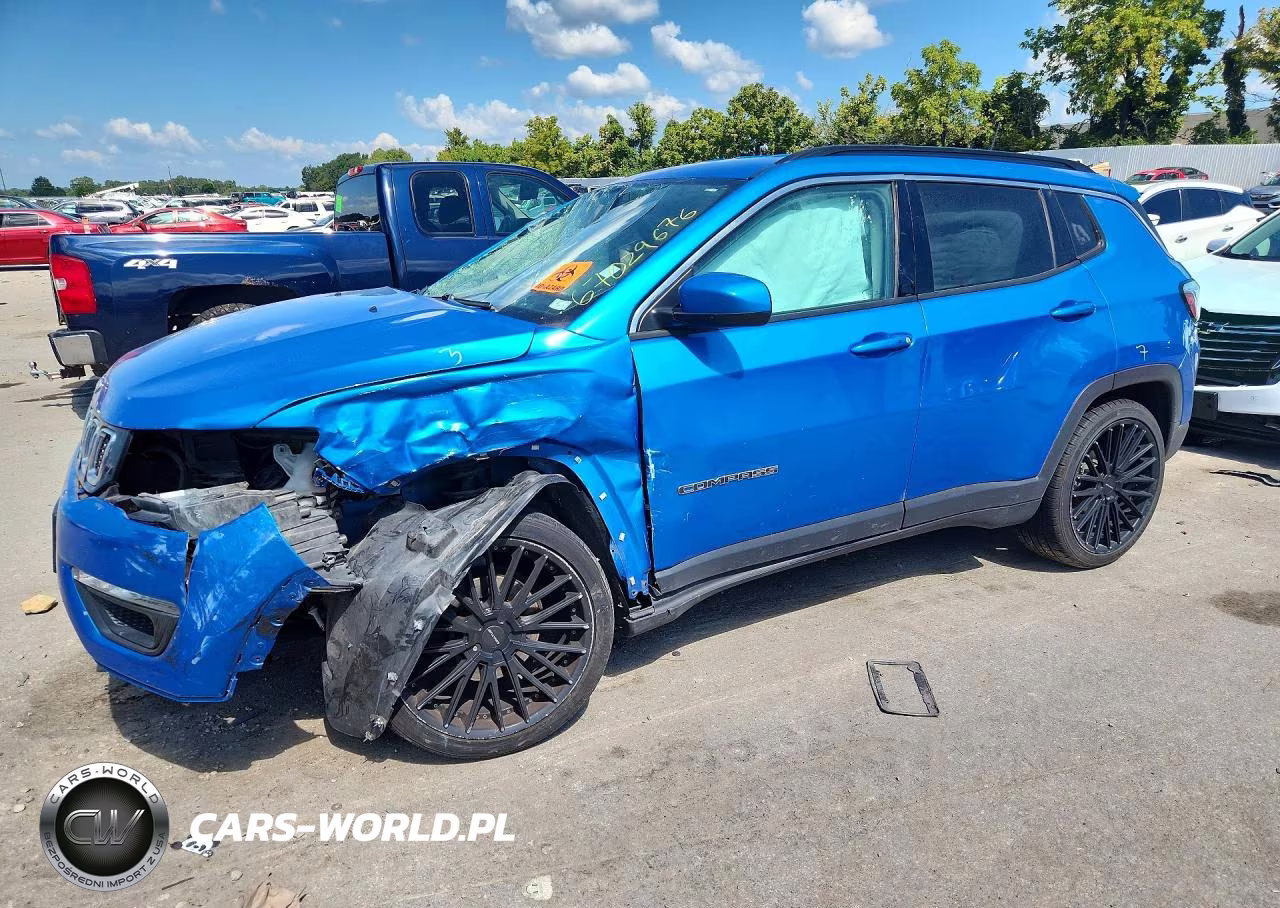 2018 Jeep Compass Latitude – zdjęcie 1 z 13