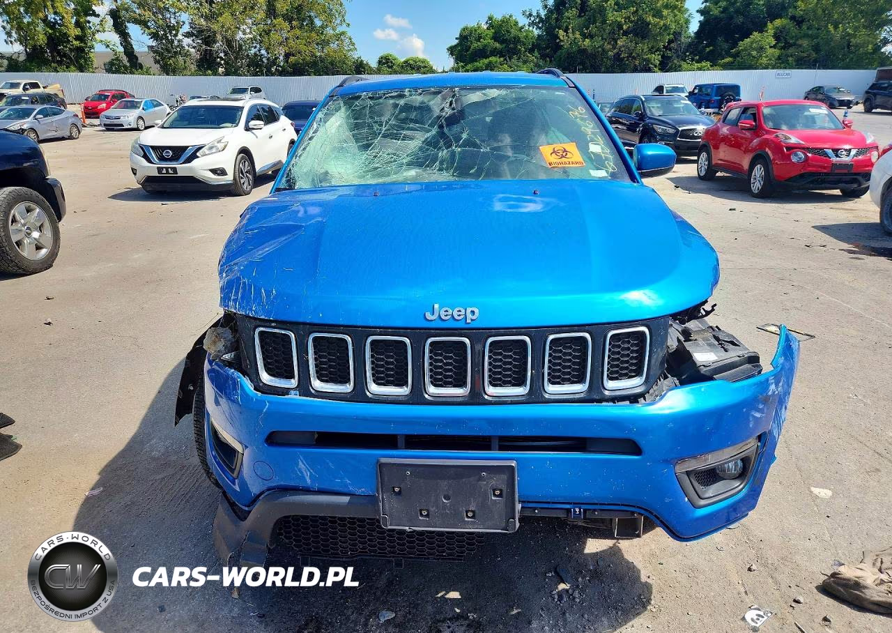 2018 Jeep Compass Latitude VIN:3C4NJDBB8JT315853 - 5