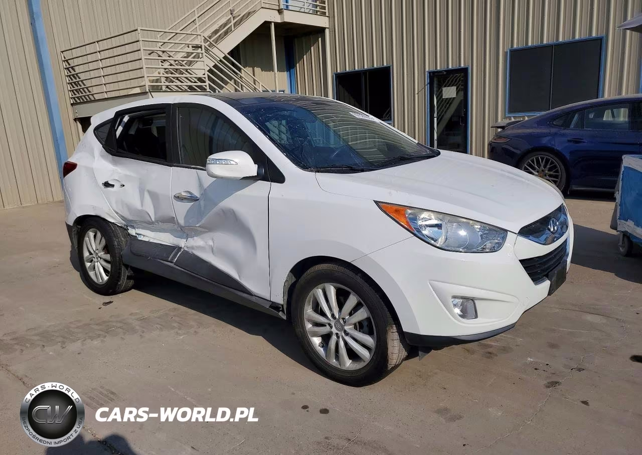 2013 Hyundai Tucson Limited VIN:KM8JUCACXDU663735 - 4