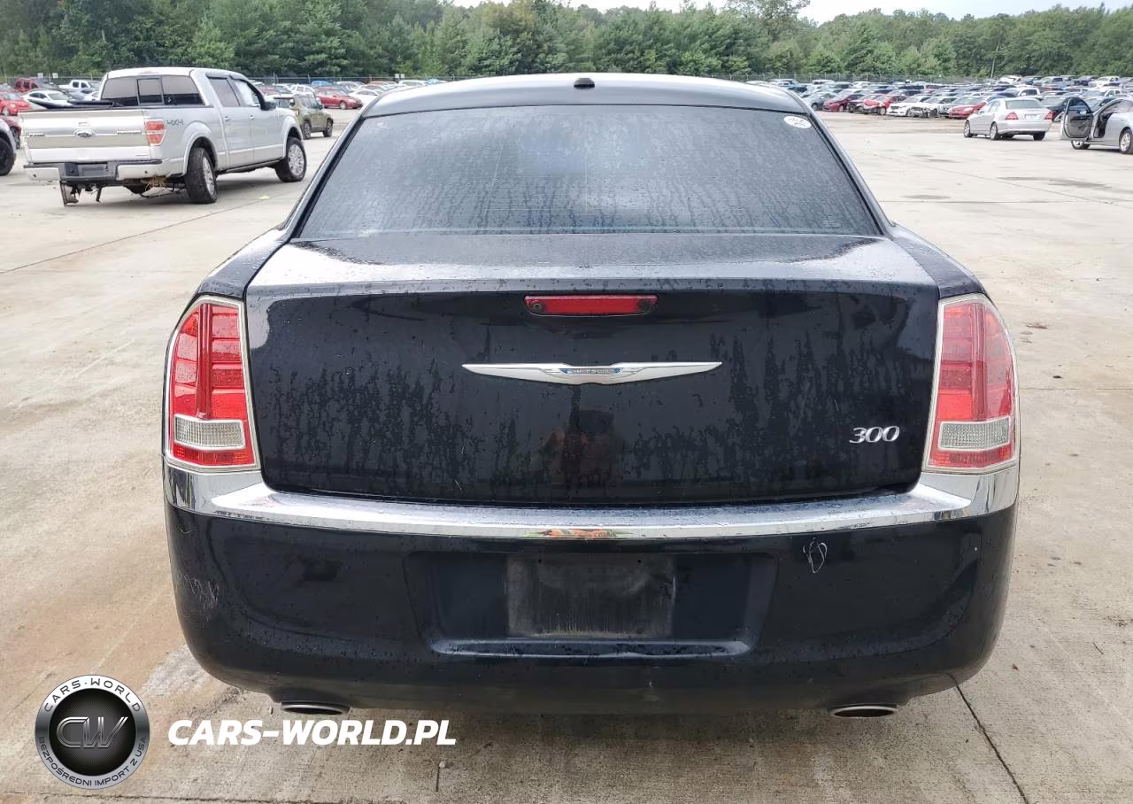 2014 Chrysler 300 VIN:2C3CCAAG8EH358105 - 6