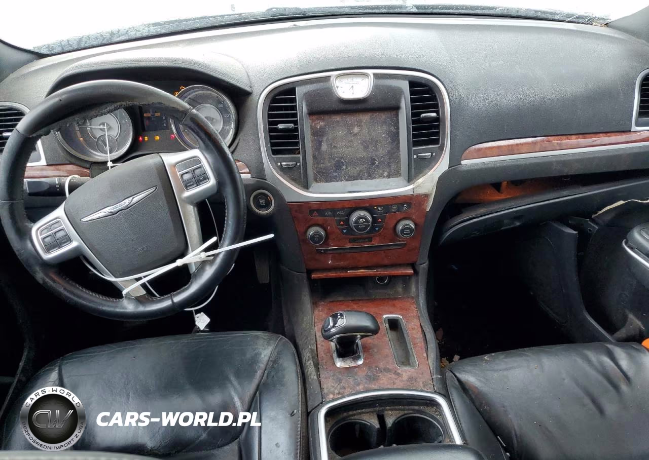 2014 Chrysler 300 VIN:2C3CCAAG8EH358105 - 8