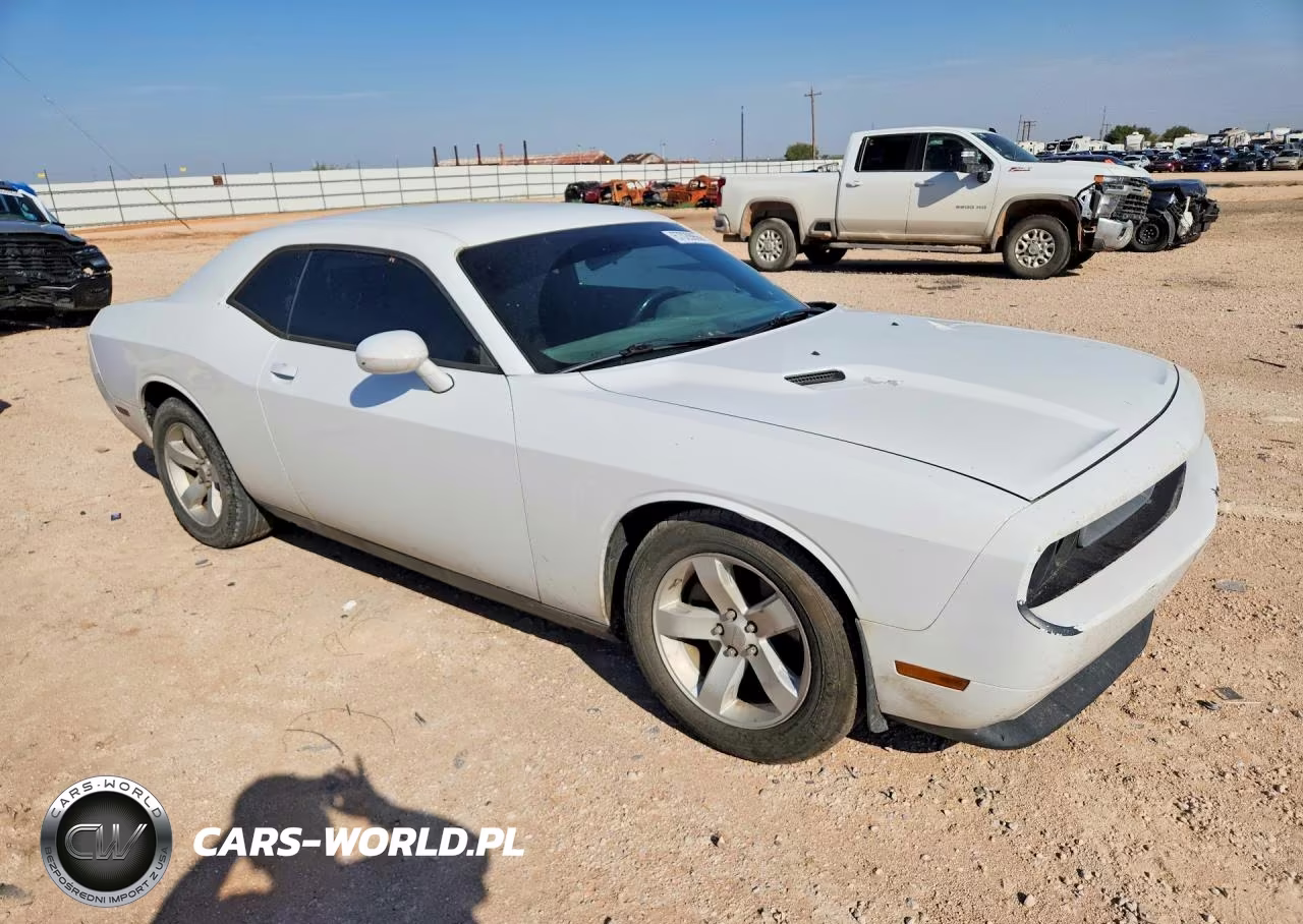 2013 Dodge Challenger Sxt VIN:2C3CDYAG0DH692214 - 4