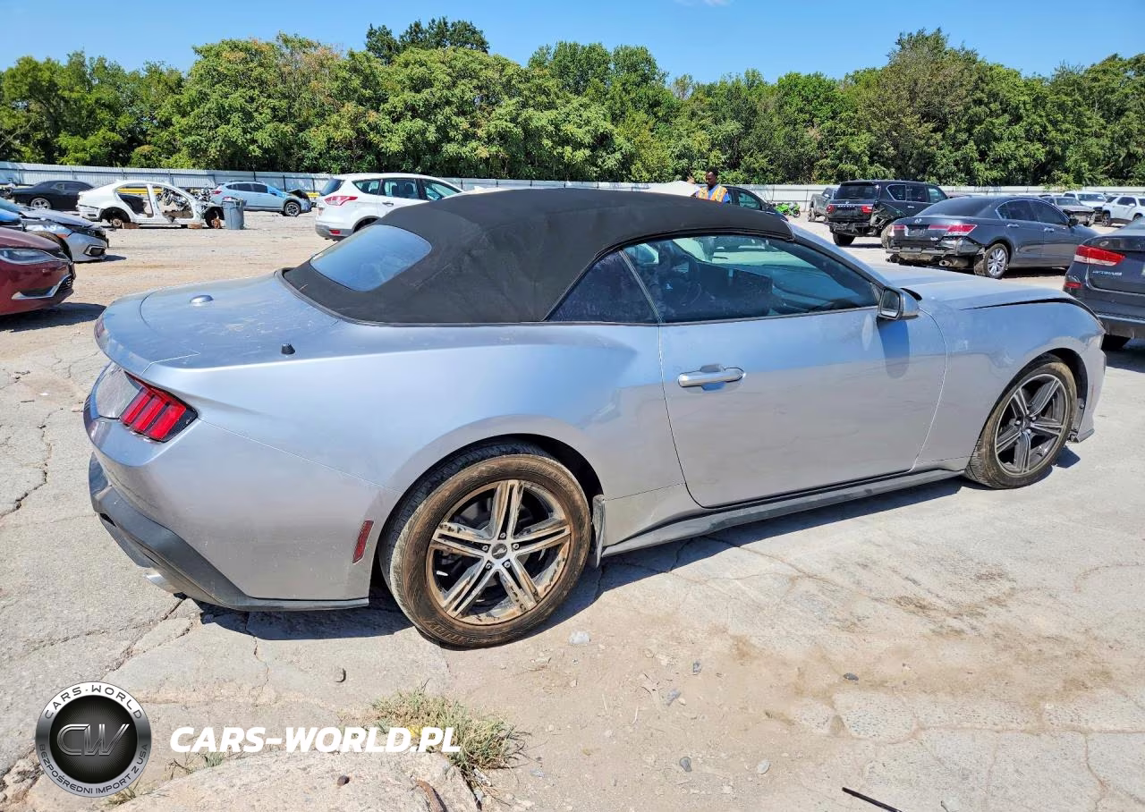 2024 Ford Mustang VIN:1FAGP8UH6R5106662 - 3