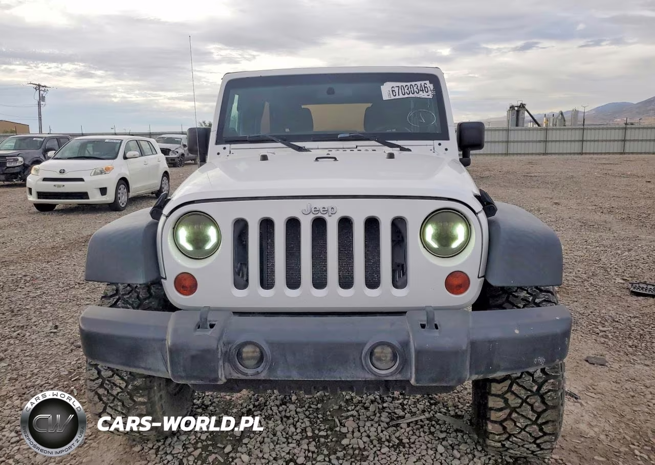 2012 Jeep Wrangler Unlimited Sport VIN:1C4BJWDG3CL160196 - 5