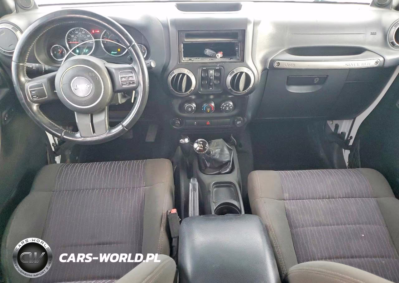 2012 Jeep Wrangler Unlimited Sport VIN:1C4BJWDG3CL160196 - 8