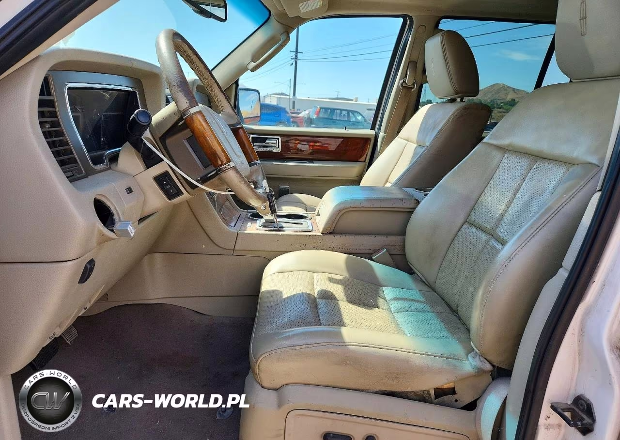 2011 Lincoln Navigator L VIN:5LMJJ3H59BEJ04598 - 7