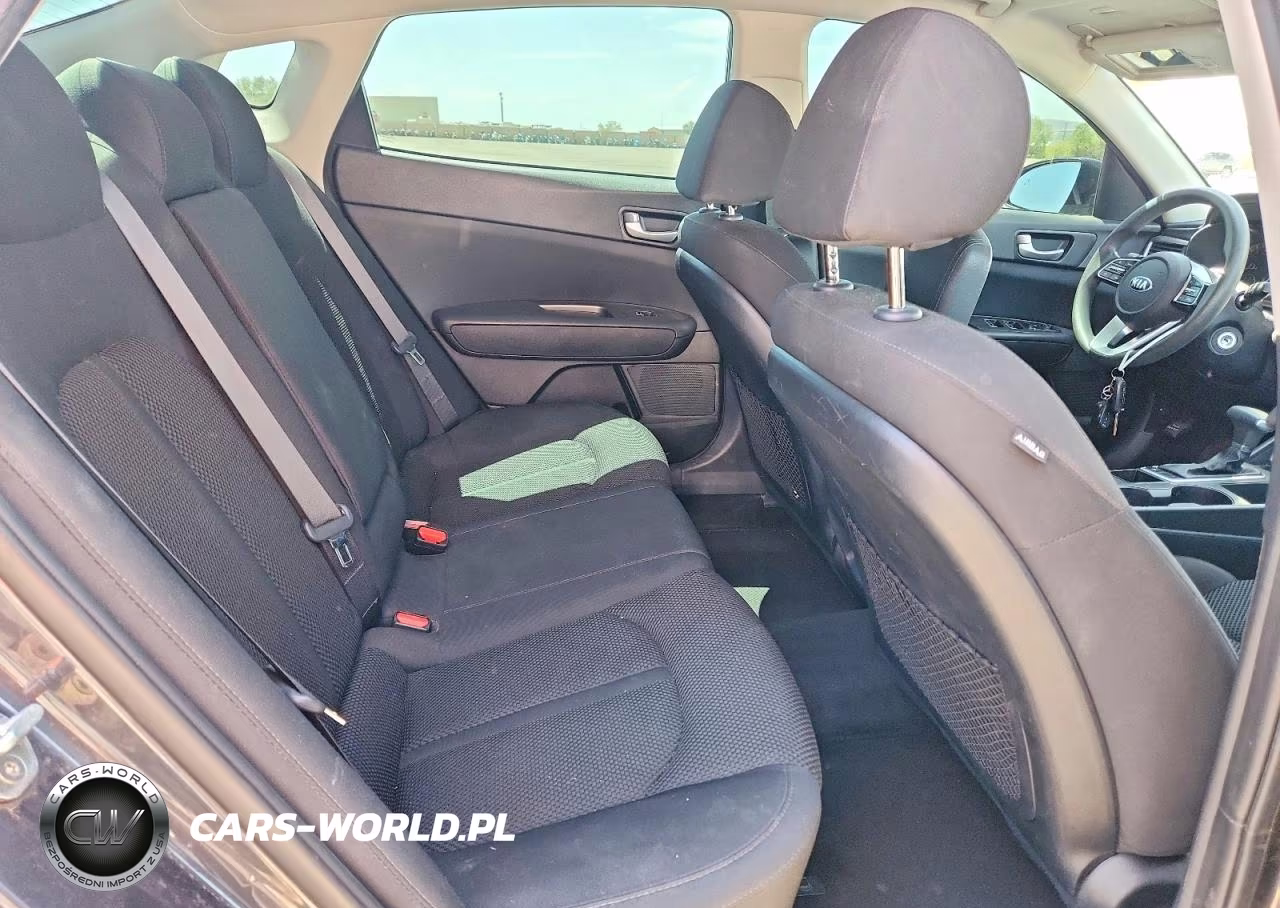 2019 Kia Optima Lx VIN:5XXGT4L33KG292487 - 10