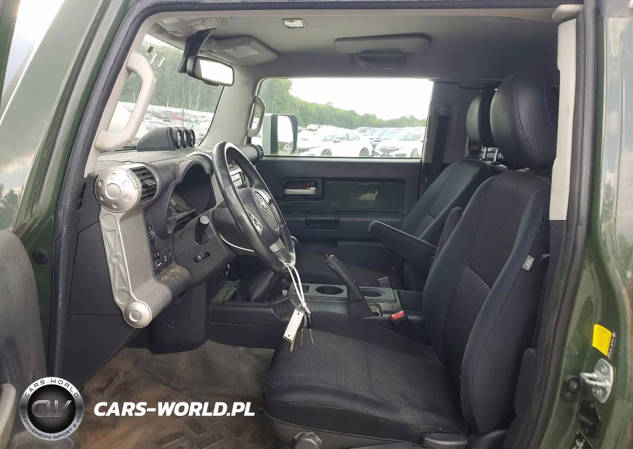2010 Toyota Fj Cruiser Base VIN:JTEBU4BF7AK083580 - 7