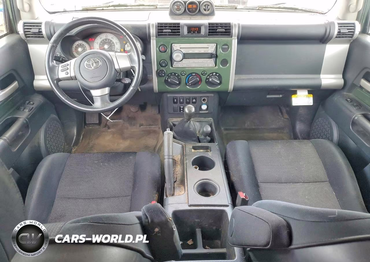 2010 Toyota Fj Cruiser Base VIN:JTEBU4BF7AK083580 - 8