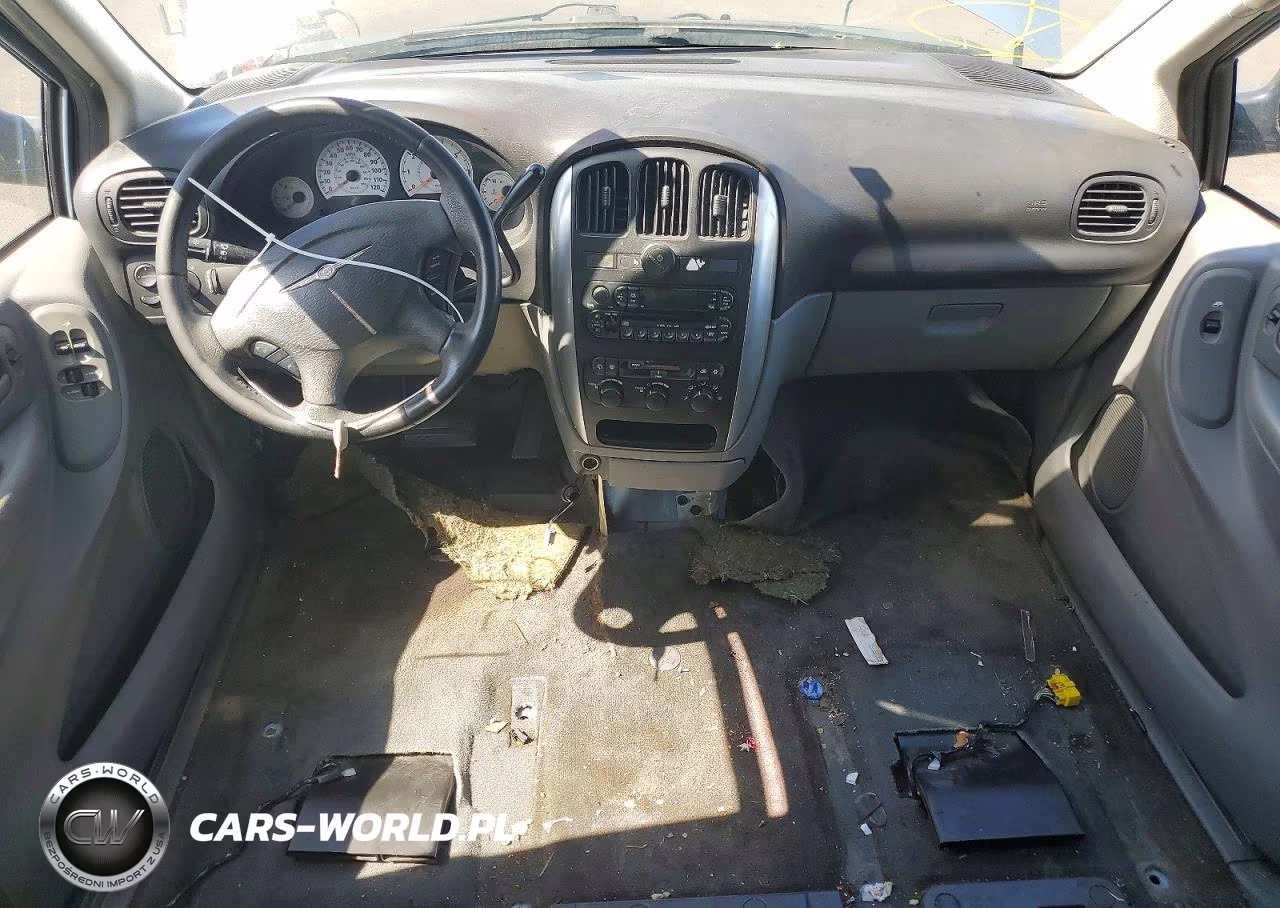 2005 Chrysler Town & Country Touring VIN:2C4GP54L85R226098 - 8