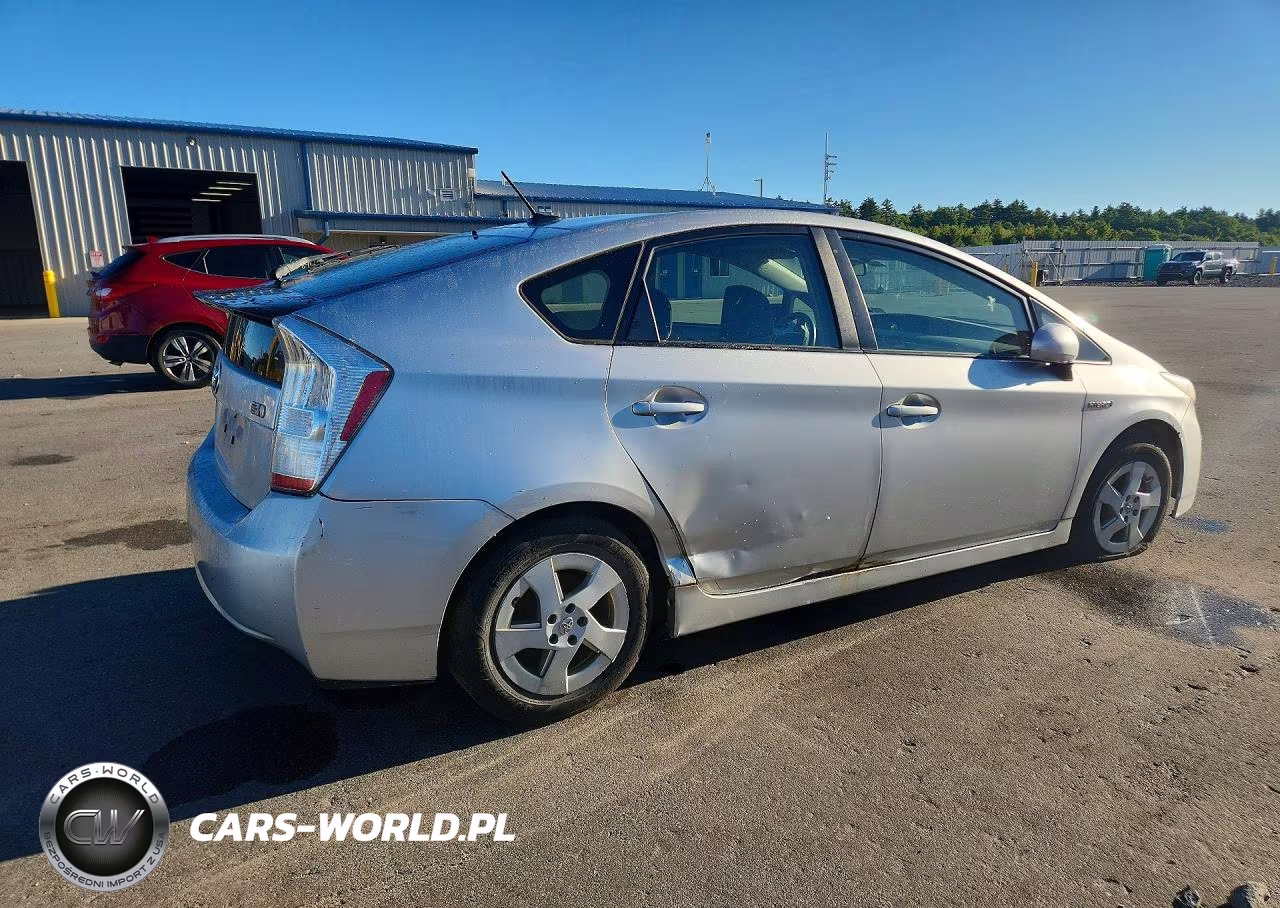 2011 Toyota Prius Three VIN:JTDKN3DU8B5296853 - 3