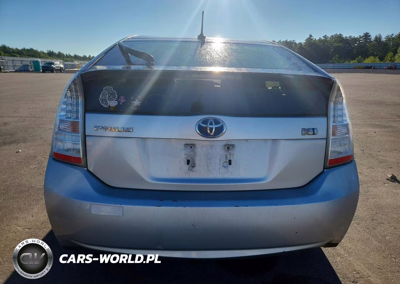 2011 Toyota Prius Three VIN:JTDKN3DU8B5296853 - 6