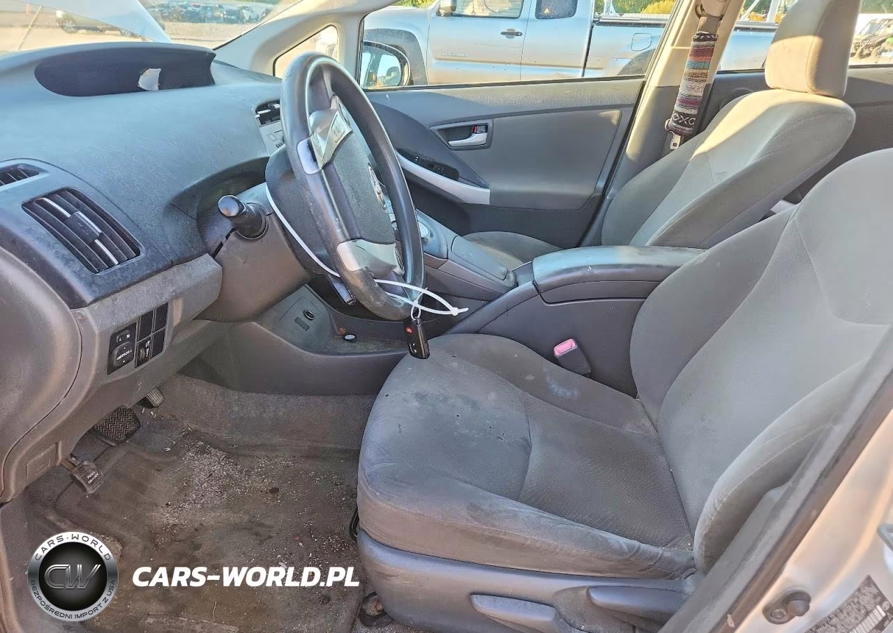 2011 Toyota Prius Three VIN:JTDKN3DU8B5296853 - 7