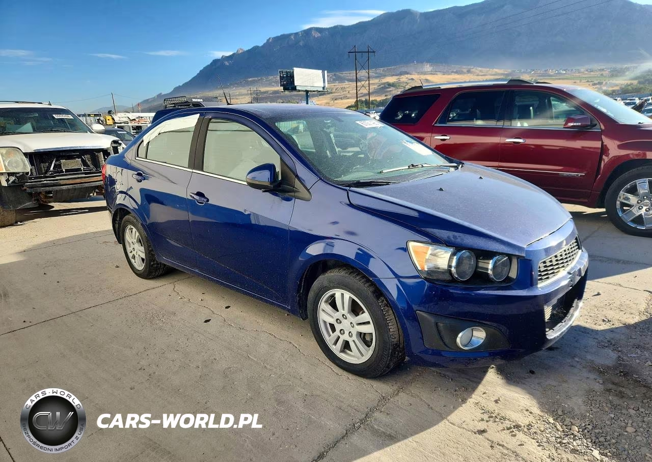 2014 Chevrolet Sonic Lt Auto VIN:1G1JC5SBXE4134076 - 4
