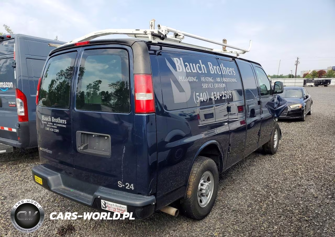 2019 Chevrolet Express G2500 VIN:1GCWGAFG5K1189435 - 3