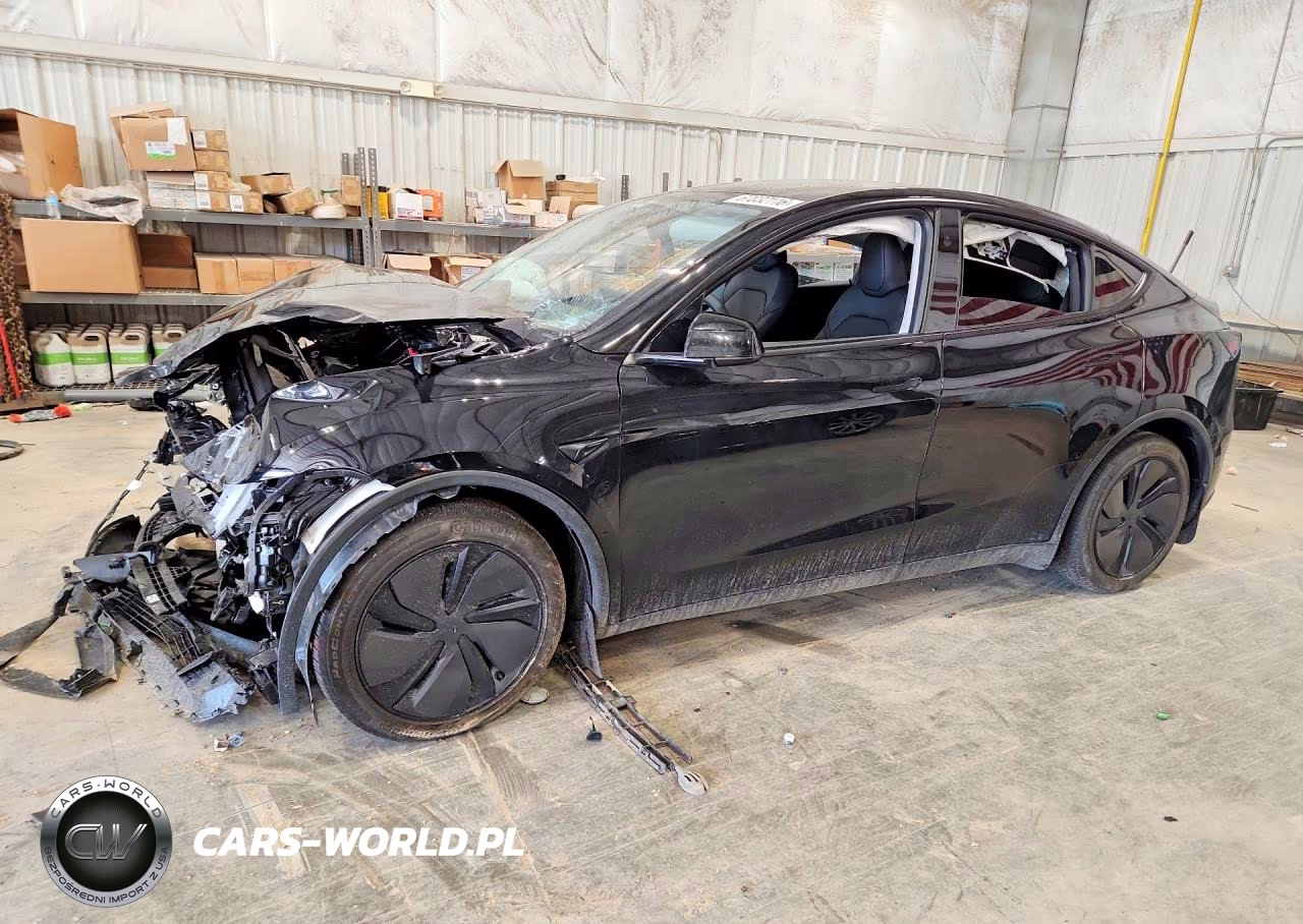 2026 Tesla Model Y – zdjęcie 1 z 13