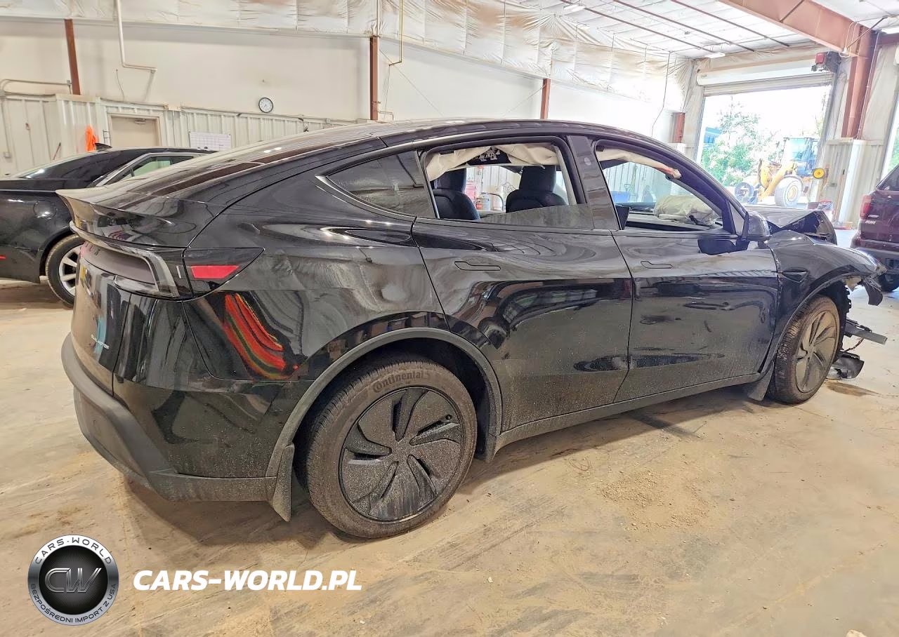 2026 Tesla Model Y VIN:7SAYGDEE9TF450409 - 3