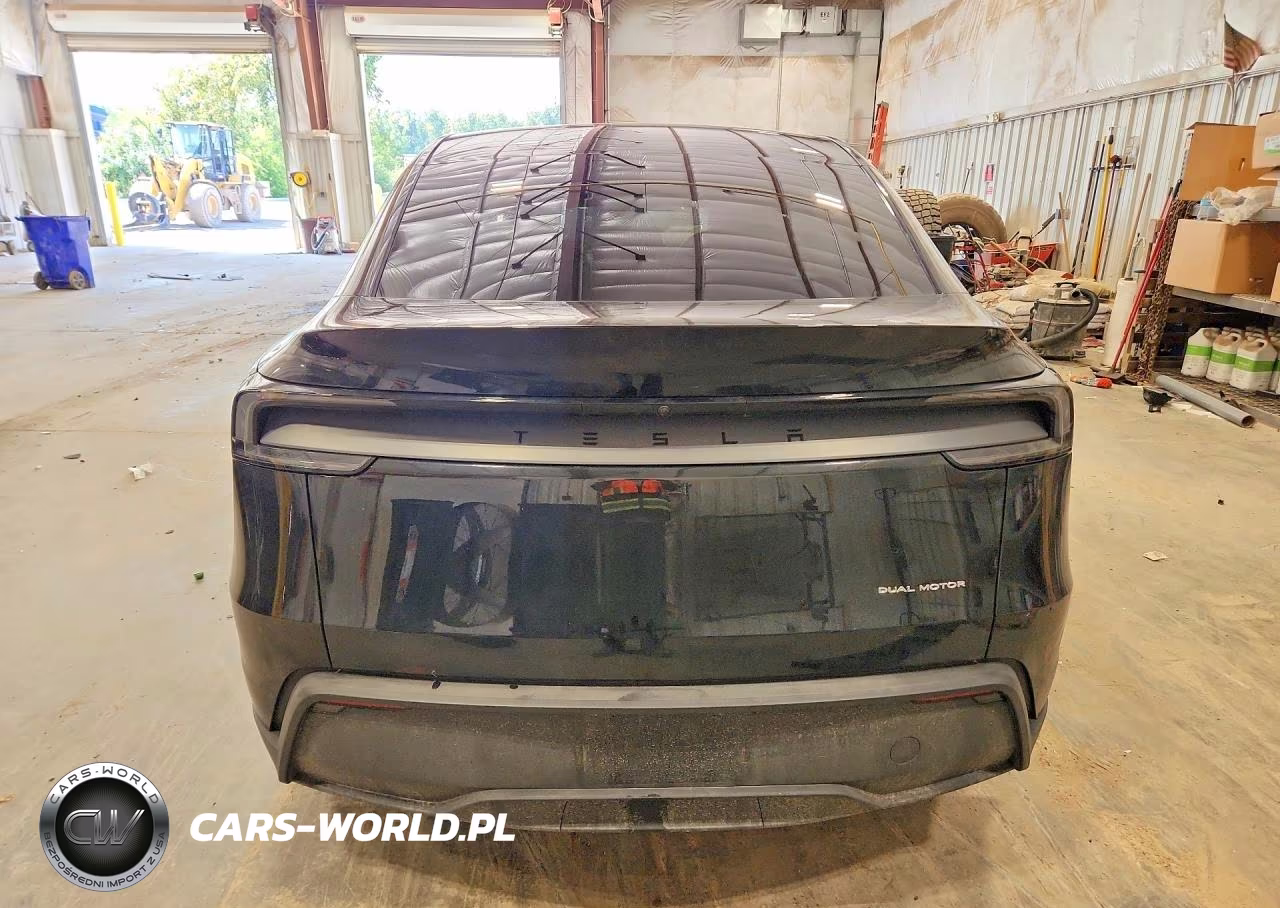 2026 Tesla Model Y VIN:7SAYGDEE9TF450409 - 6