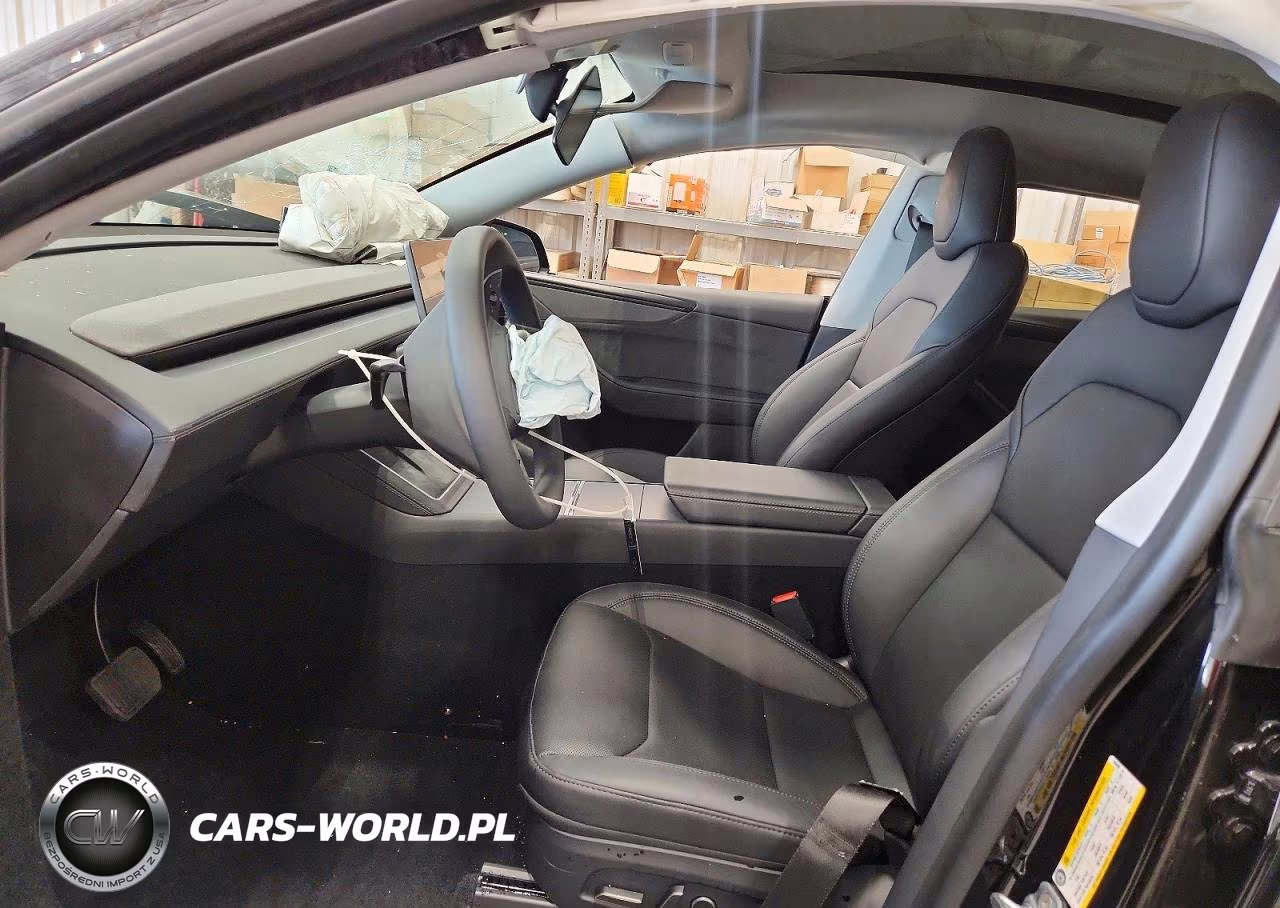 2026 Tesla Model Y VIN:7SAYGDEE9TF450409 - 7