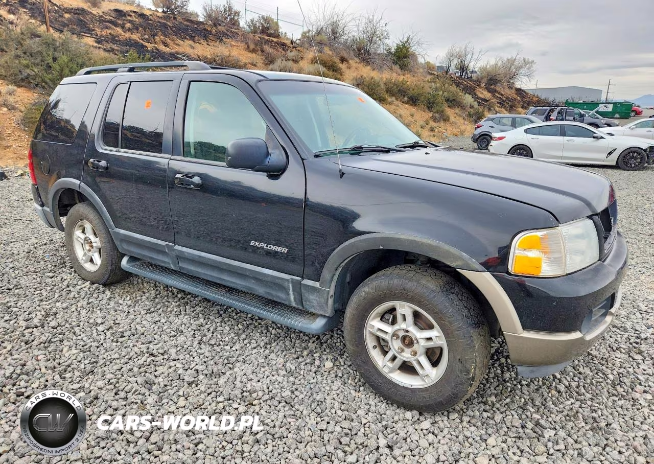 2002 Ford Explorer Xlt VIN:1FMZU73E62UC08967 - 4