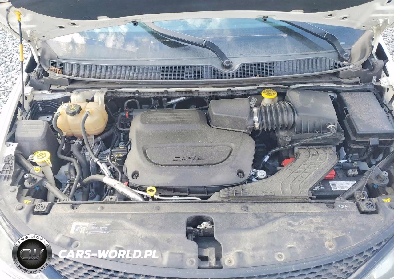 2019 Chrysler Pacifica Limited VIN:2C4RC1GG6KR668532 - 12