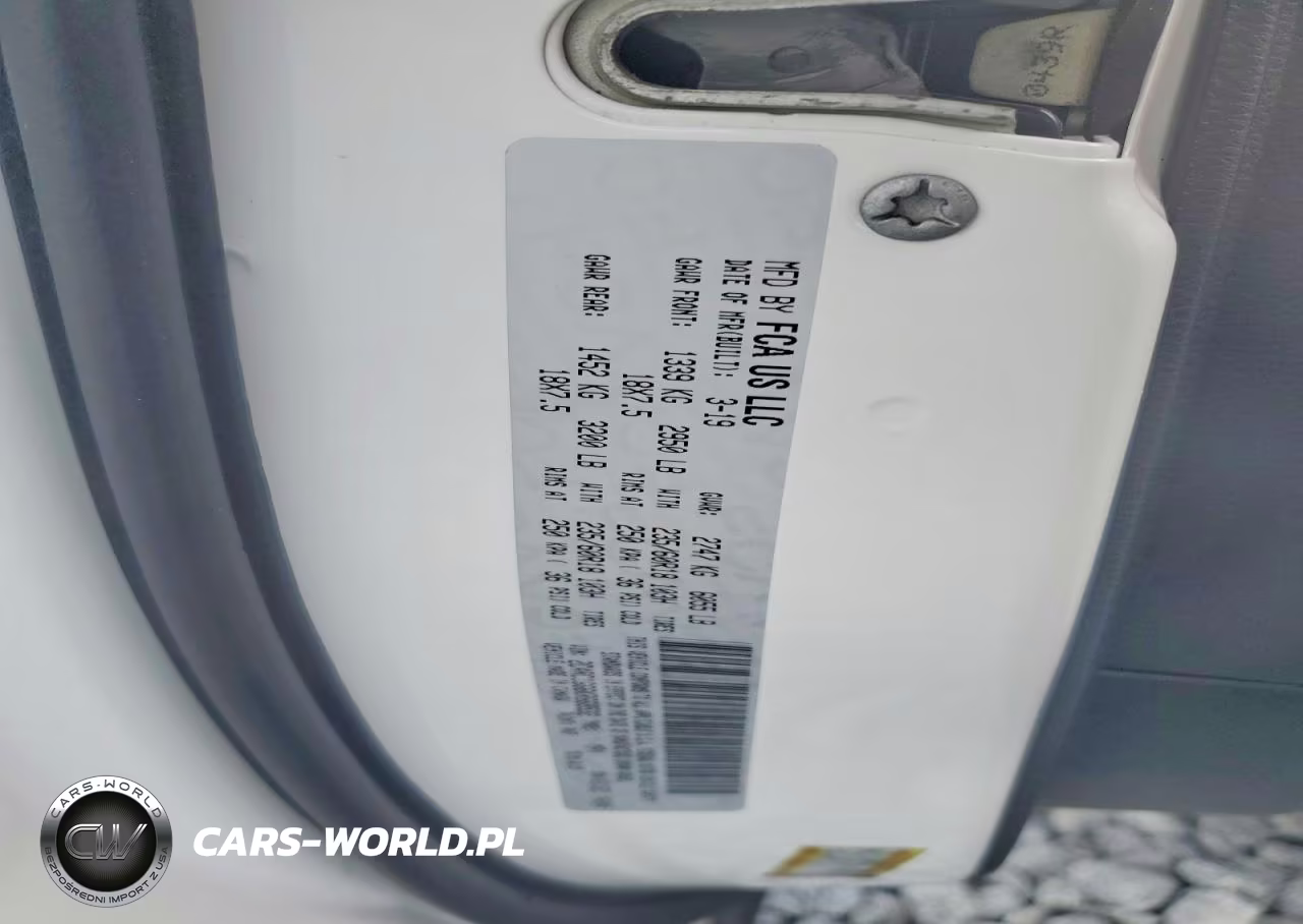 2019 Chrysler Pacifica Limited VIN:2C4RC1GG6KR668532 - 13