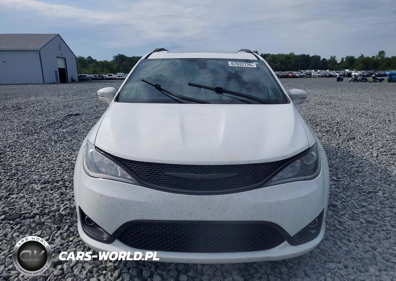 2019 Chrysler Pacifica Limited VIN:2C4RC1GG6KR668532 - 5