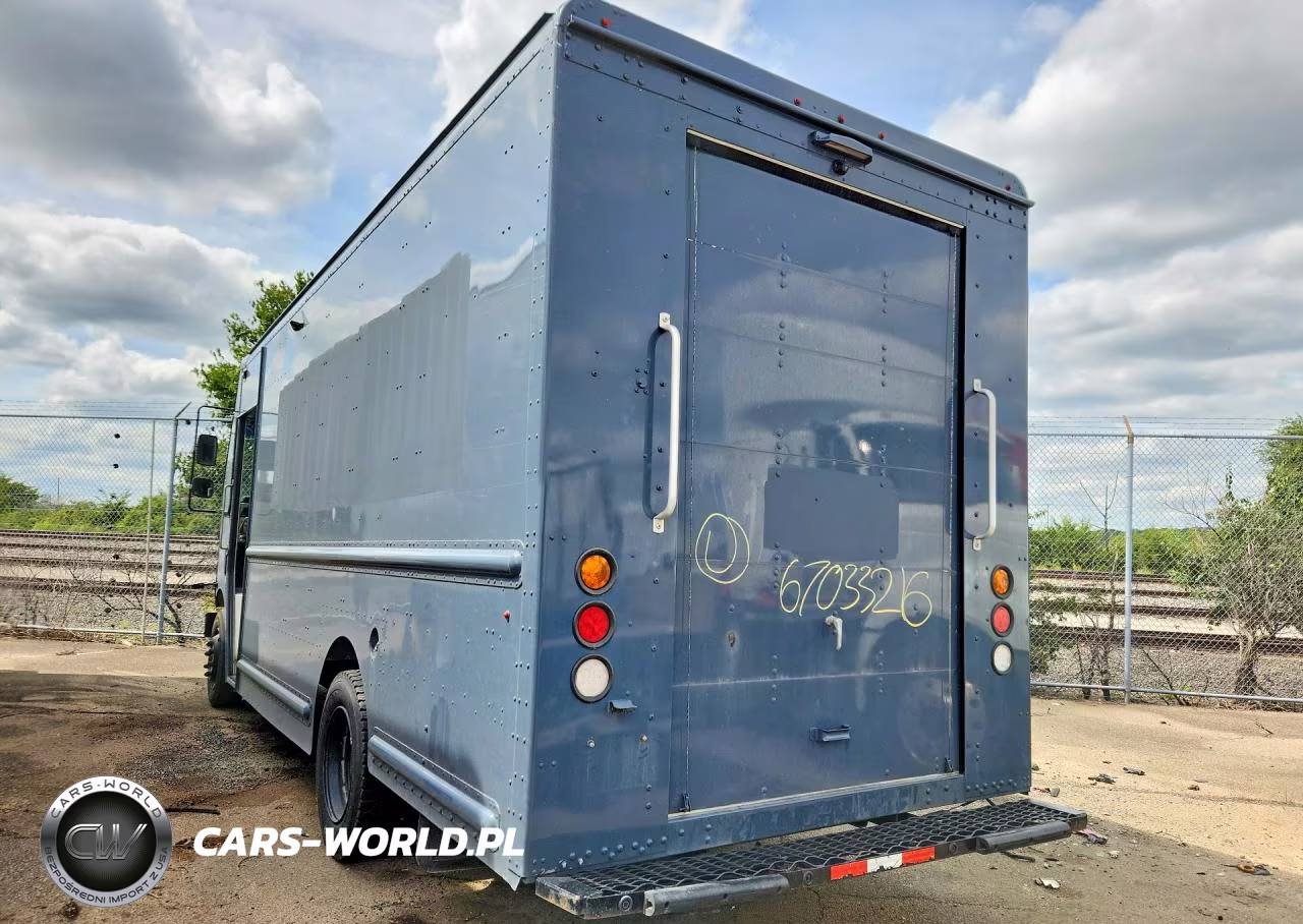 2021 Freightliner Mt45G Chassis Delivery Van VIN:4UZAC2GA2MCMM9394 - 2