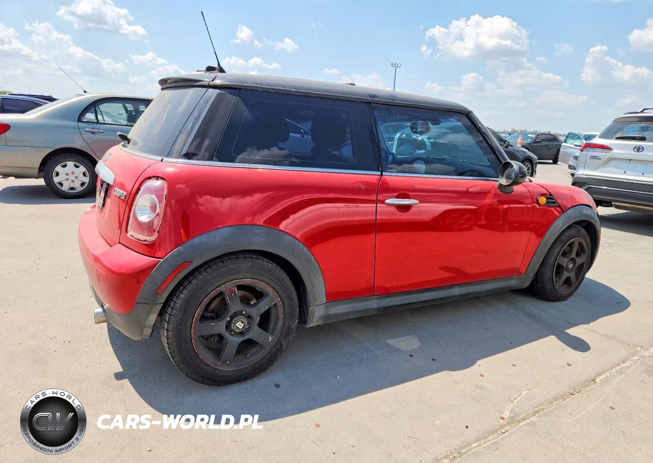 2013 Mini Cooper VIN:WMWSU3C58DT689552 - 3
