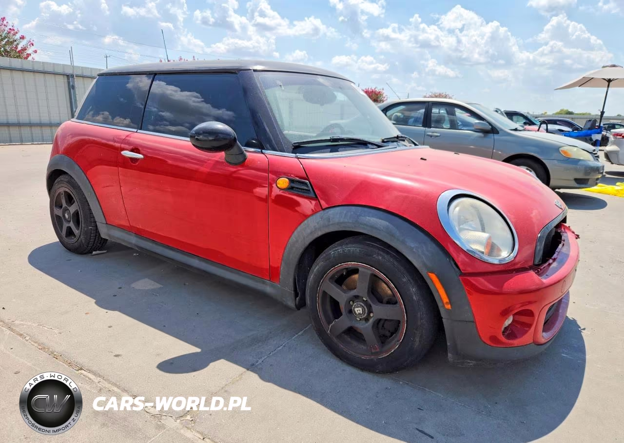 2013 Mini Cooper VIN:WMWSU3C58DT689552 - 4