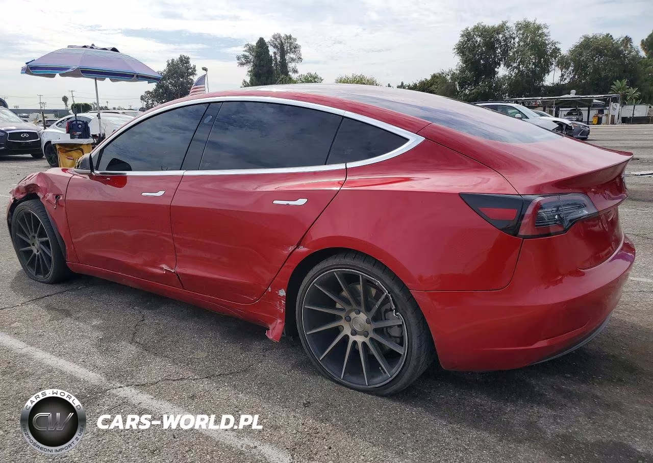 2018 Tesla Model 3 VIN:5YJ3E1EA4JF037349 - 2