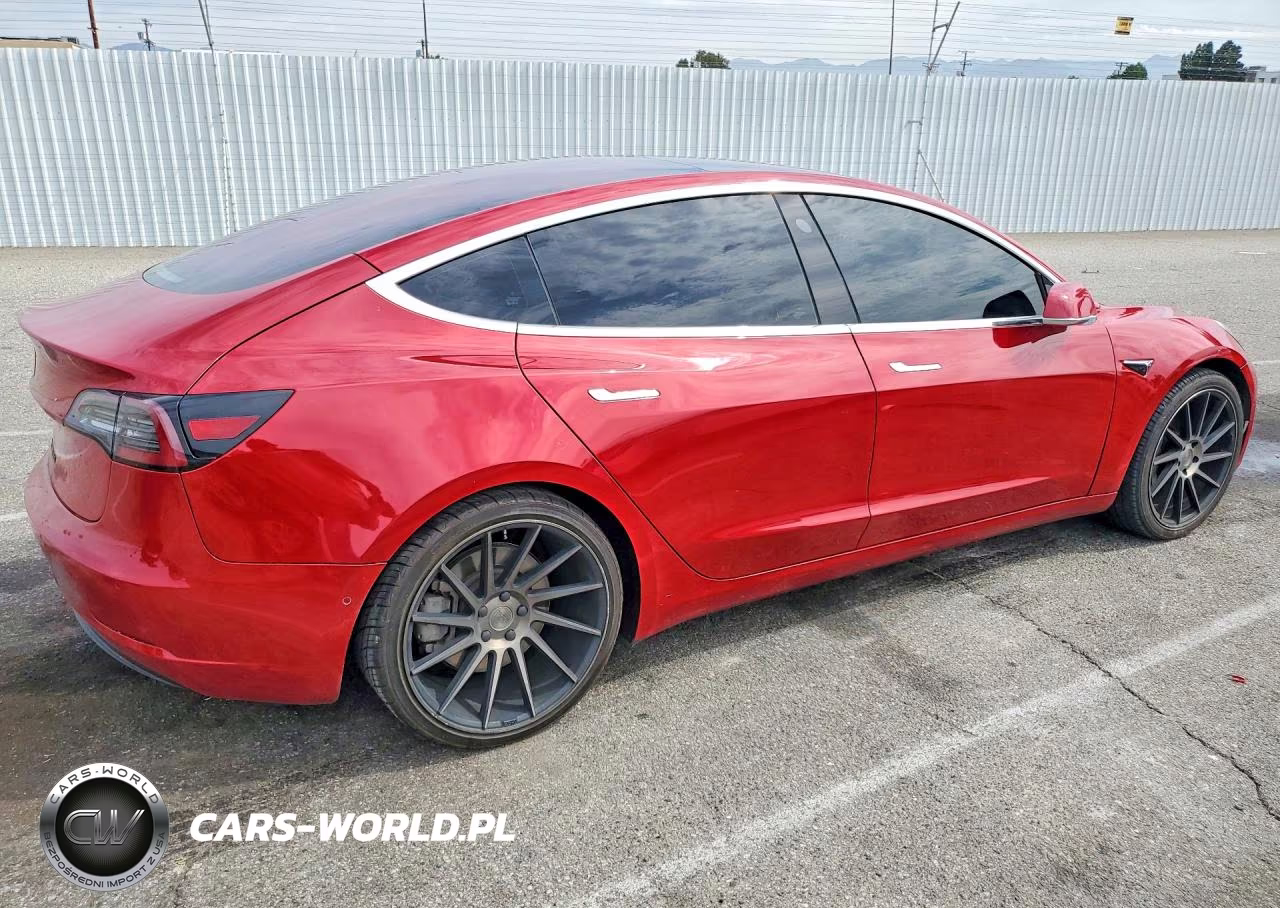 2018 Tesla Model 3 VIN:5YJ3E1EA4JF037349 - 3