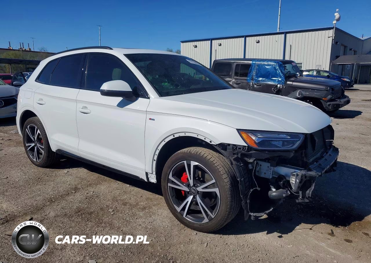 2025 Audi Q5 Premium Plus 45 VIN:WA1EAAFY0S2010390 - 4