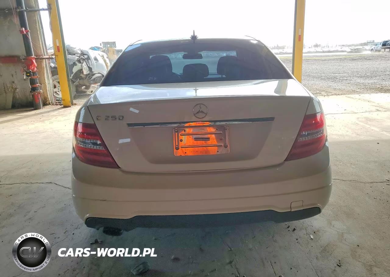 2012 Mercedes-Benz C 250 Sport VIN:WDDGF4HB4CR203540 - 6