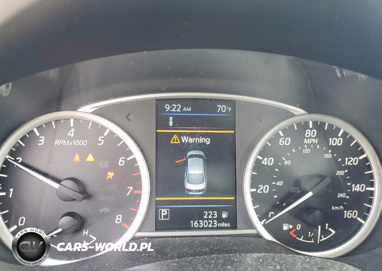 2019 Nissan Sentra S VIN:3N1AB7AP1KL605804 - 9