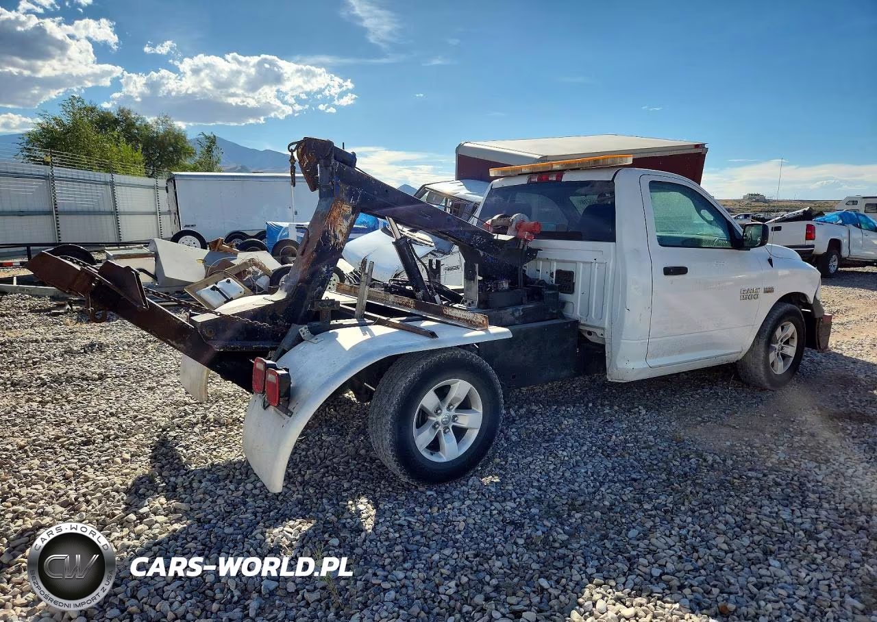 2015 Ram 3500 VIN:3C6JR6DT9FG549371 - 3