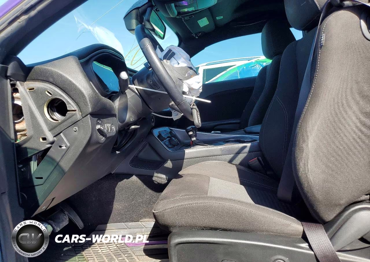 2019 Dodge Challenger Sxt VIN:2C3CDZAG7KH730637 - 7