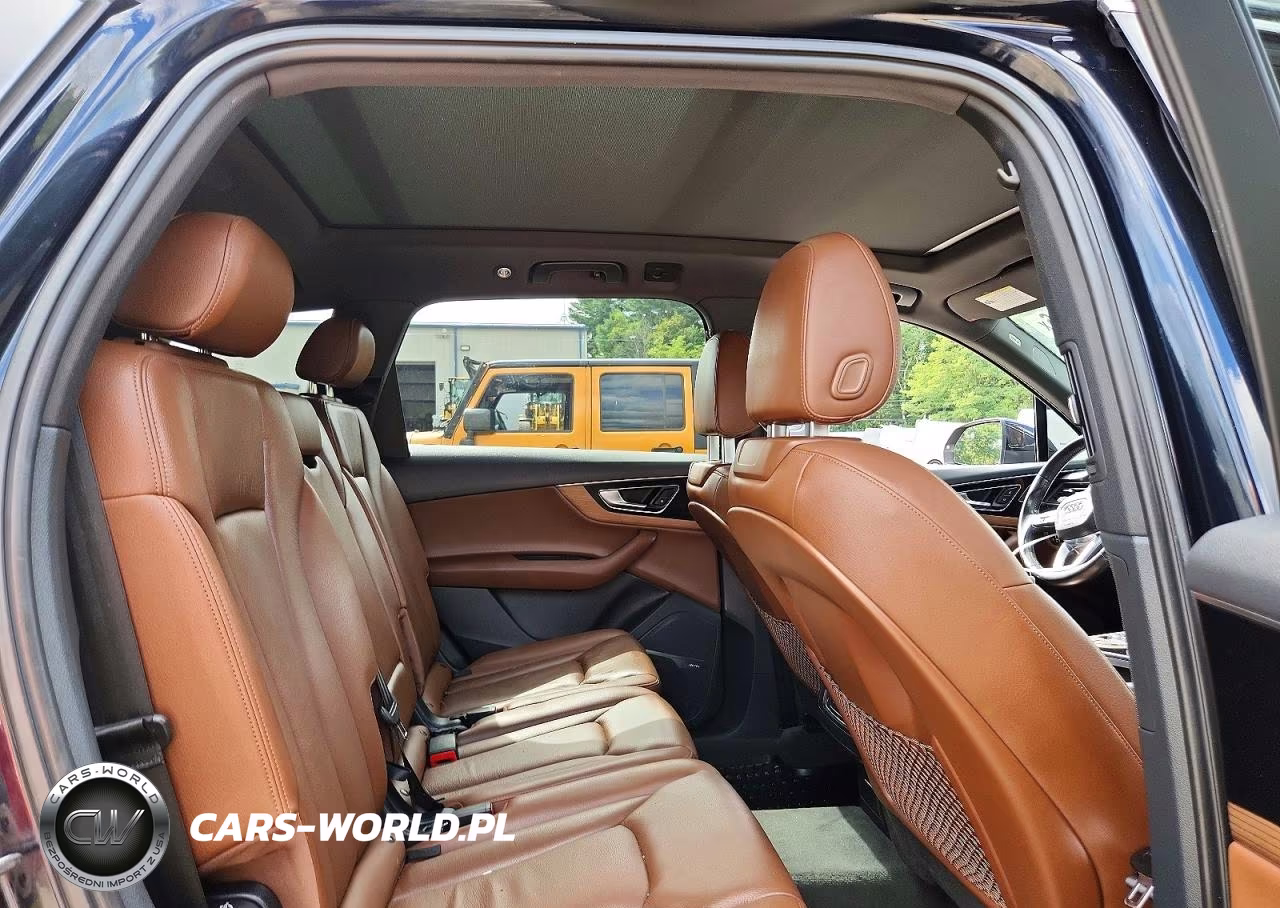 2017 Audi Q7 Premium Plus VIN:WA1LAAF73HD028524 - 11