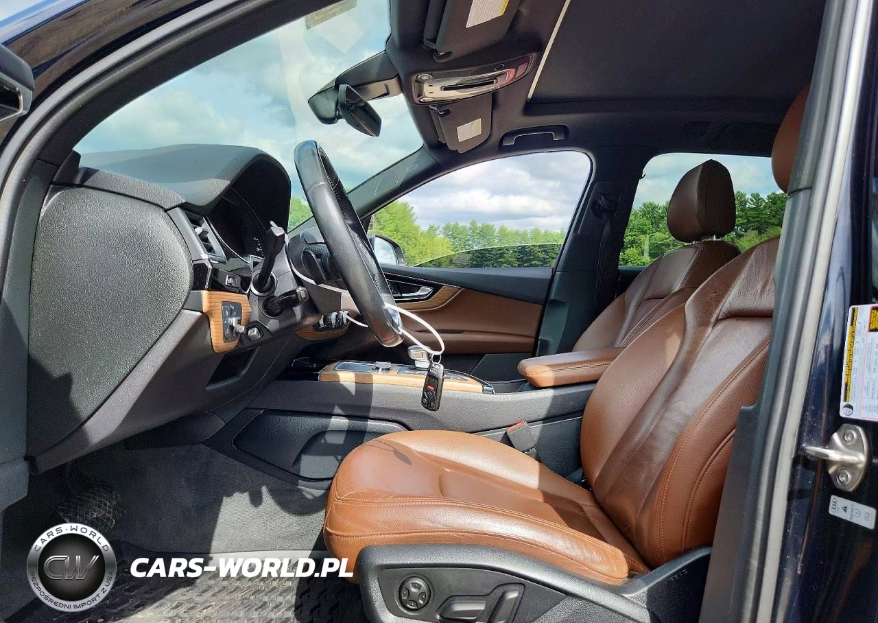 2017 Audi Q7 Premium Plus VIN:WA1LAAF73HD028524 - 7