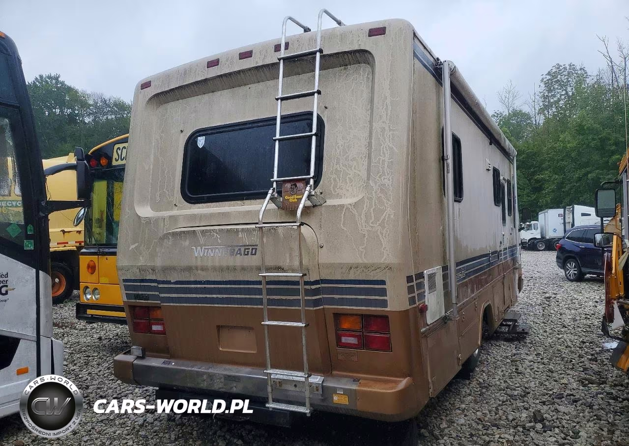 1988 Chevrolet P30 VIN:1GBKP37WXJ3313108 - 4