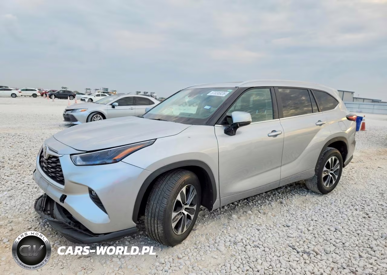 2025 Toyota Highlander Xle