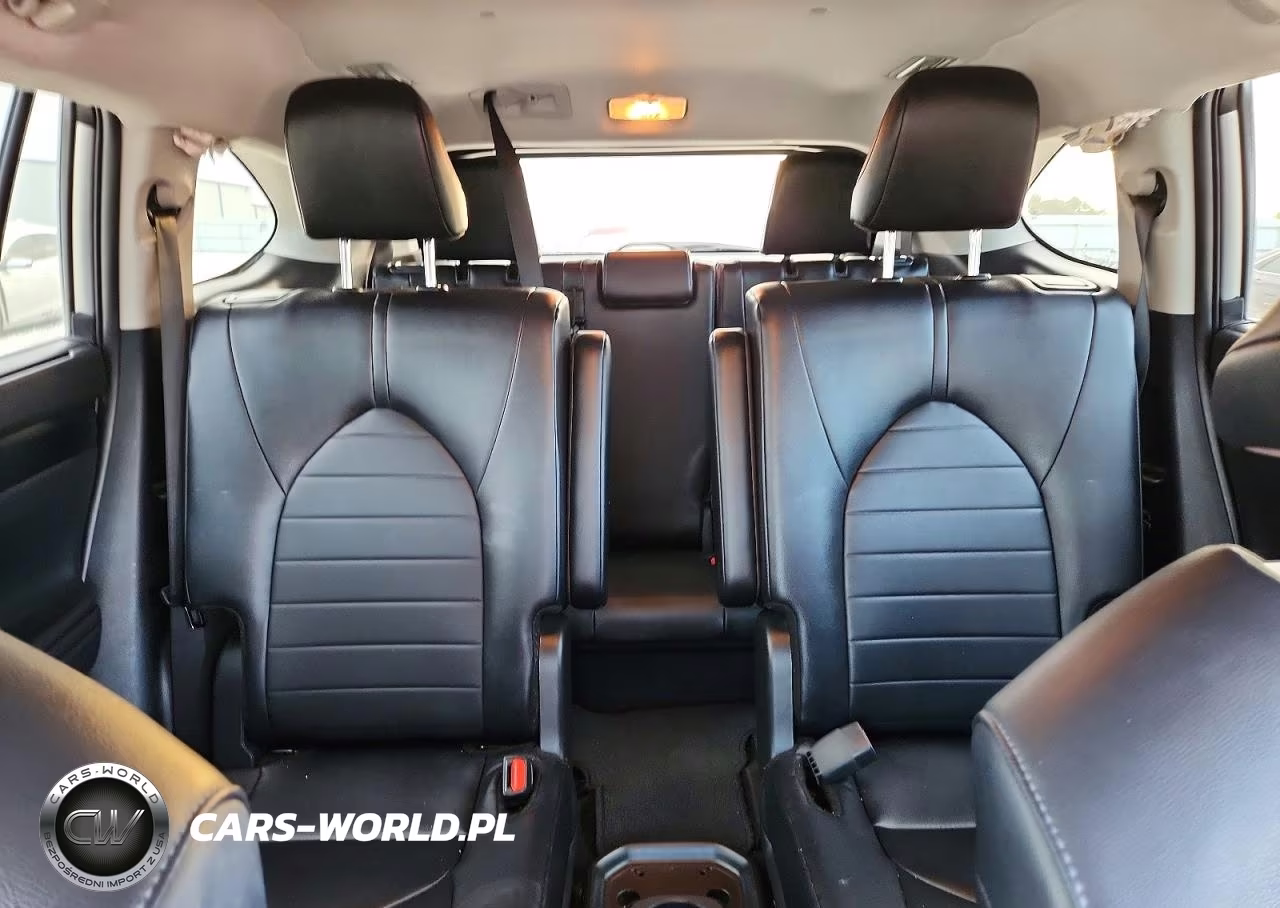 2025 Toyota Highlander Xle VIN:5TDKDRAH8SS551623 - 10