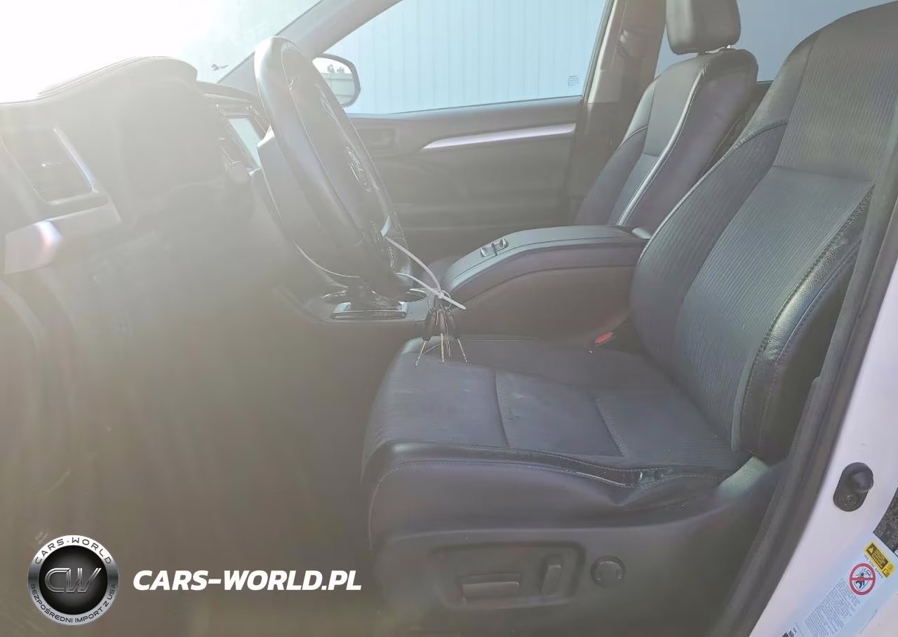 2017 Toyota Highlander Le Plus VIN:5TDBZRFH3HS401082 - 7