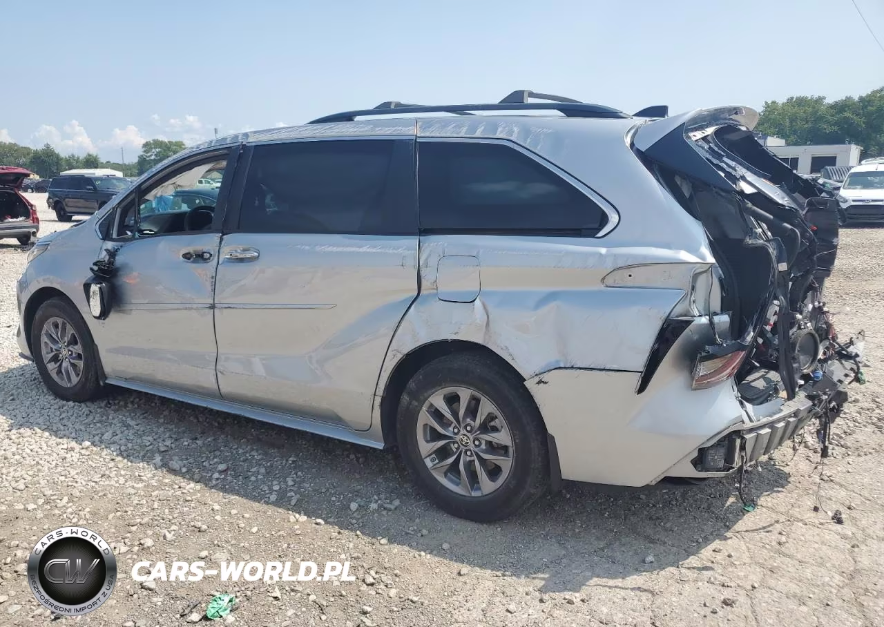 2023 Toyota Sienna Xle VIN:5TDYRKECXPS153998 - 2