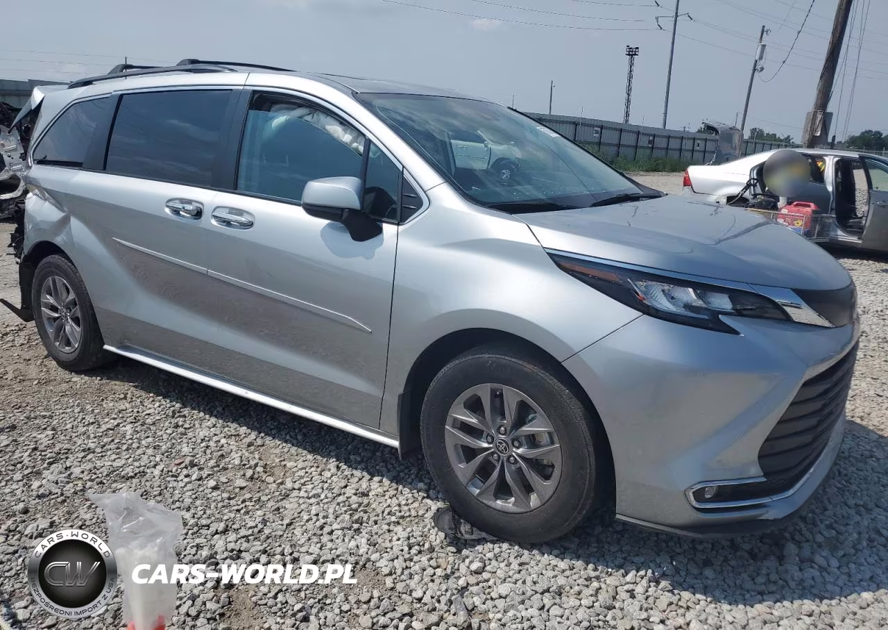 2023 Toyota Sienna Xle VIN:5TDYRKECXPS153998 - 4