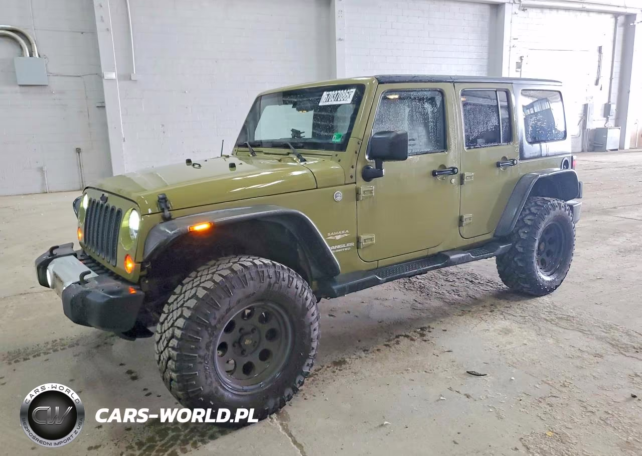2013 Jeep Wrangler Unlimited Sahara – zdjęcie 1 z 13